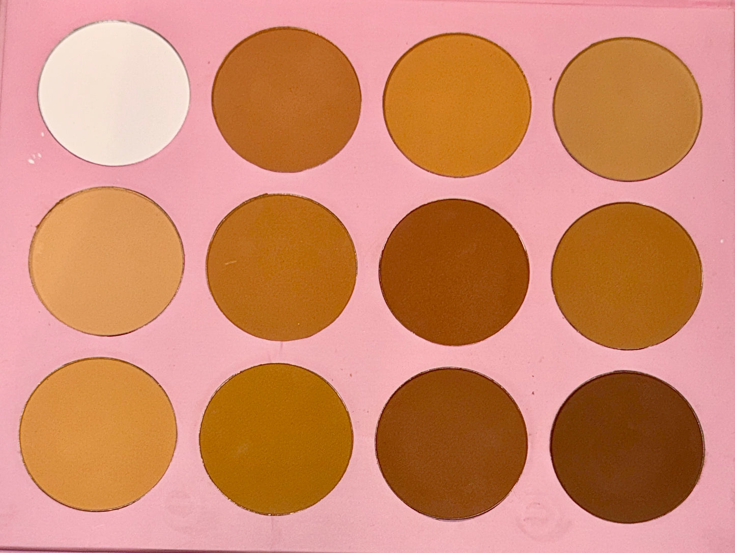 Warm Up & Slay The Essential Bronzer Palette