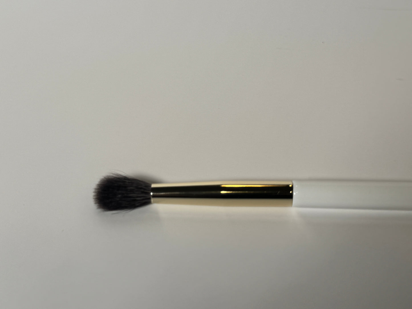 The Builder F302 (Medium eye Blending Brush)
