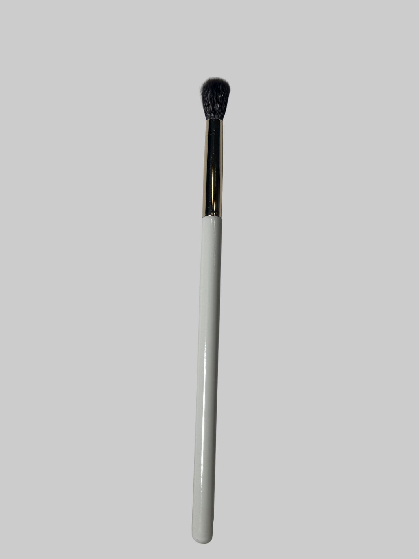The Fluffer F301 (Large eye Blending Brush)